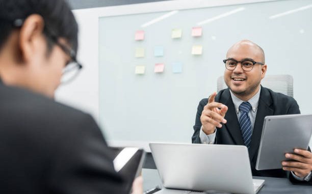 13 High-Demand Jobs in the USA: Top 5 Careers for Immigrants in 2025